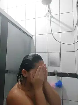 Snapshot of baixinhaloira chatting on 12/16/24, 12:59 baixinhaloira online show from 12/16/24, 12:59