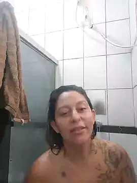 Snapshot of baixinhaloira chatting on 01/07/25, 02:41 baixinhaloira online show from 01/07/25, 02:41