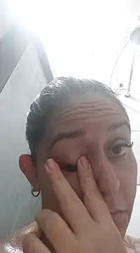 Snapshot of baixinhaloira chatting on 03/11/25, 02:32 baixinhaloira online show from 03/11/25, 02:32