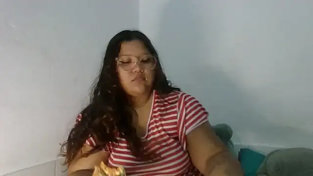 Snapshot of samy_riverss chatting on 02/25/26, 12:09 samy riverss online show from 02/25/26, 12:09