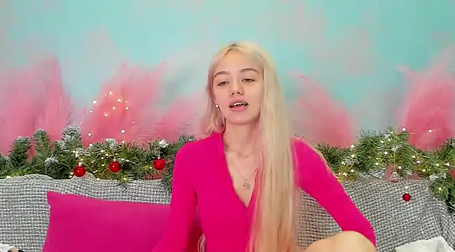 Snapshot of STELLA_RICH chatting on 12/25/24, 09:22 STELLA RICH online show from 12/25/24, 09:22
