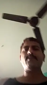 Snapshot of Smarterboytravel chatting on 12/23/24, 06:22 Smarterboytravel online show from 12/23/24, 06:22