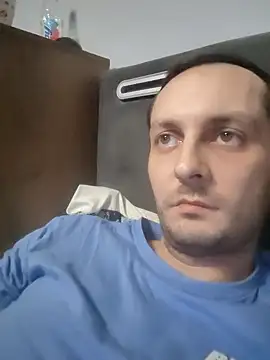 Snapshot of Kondzio chatting on 12/16/24, 02:05 Kondzio online show from 12/16/24, 02:05