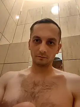 Snapshot of Kondzio chatting on 09/23/25, 01:03 Kondzio online show from 09/23/25, 01:03