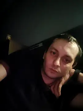 Snapshot of Kondzio chatting on 11/14/25, 11:46 Kondzio online show from 11/14/25, 11:46