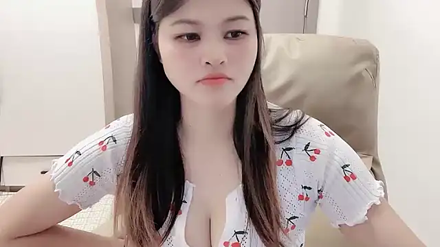 Snapshot of Ytao-528 chatting on 10/13/25, 06:24 Ytao-528 online show from 10/13/25, 06:24