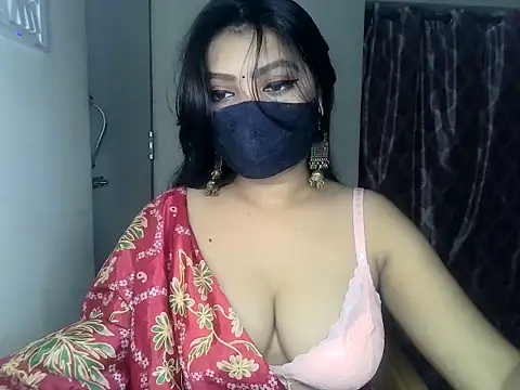 Snapshot of ishi_Beauty chatting on 09/12/25, 06:02 ishi Beauty online show from 09/12/25, 06:02