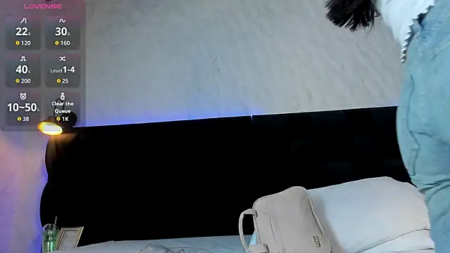 Camila  Gomez online show from 11/14/25, 12:37