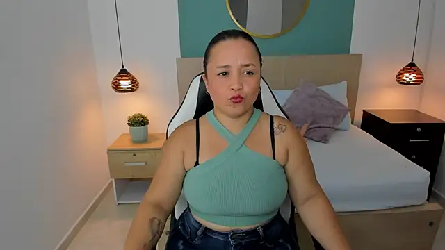 Snapshot of linda_rios_ chatting on 01/28/25, 07:00 linda rios online show from 01/28/25, 07:00