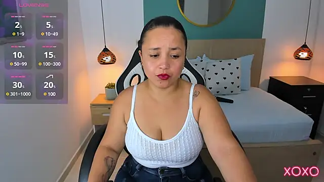 Snapshot of linda_rios_ chatting on 03/05/25, 06:56 linda rios online show from 03/05/25, 06:56