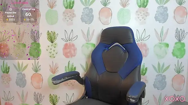 Snapshot of linda_rios_ chatting on 09/17/25, 07:37 linda rios online show from 09/17/25, 07:37