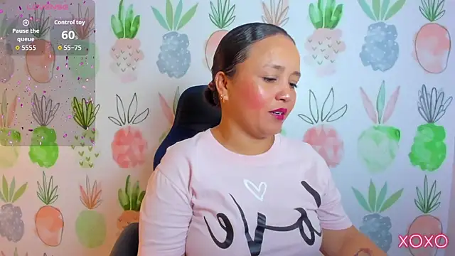 Snapshot of linda_rios_ chatting on 11/07/25, 07:14 linda rios online show from 11/07/25, 07:14