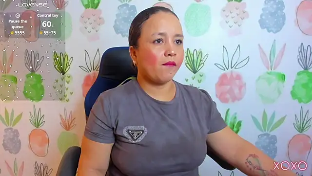 Snapshot of linda_rios_ chatting on 11/20/25, 07:24 linda rios online show from 11/20/25, 07:24