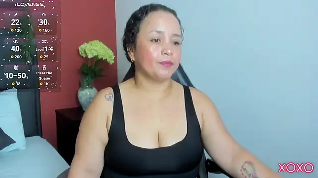 Snapshot of linda_rios_ chatting on 06/03/26, 02:14 linda rios online show from 06/03/26, 02:14