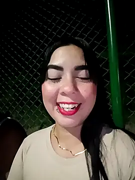 Snapshot of KathaDanger chatting on 10/31/25, 03:29 KathaDanger online show from 10/31/25, 03:29