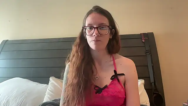 Snapshot of yourstrulylivy69 chatting on 02/22/25, 04:30 yourstrulylivy69 online show from 02/22/25, 04:30