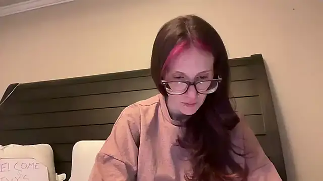 Snapshot of yourstrulylivy69 chatting on 03/07/25, 12:37 yourstrulylivy69 online show from 03/07/25, 12:37