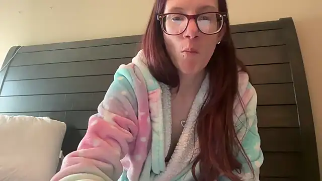 Snapshot of yourstrulylivy69 chatting on 03/07/25, 04:11 yourstrulylivy69 online show from 03/07/25, 04:11