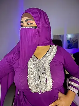 Snapshot of jazmin_anbar chatting on 04/20/26, 10:11 jazmin anbar online show from 04/20/26, 10:11