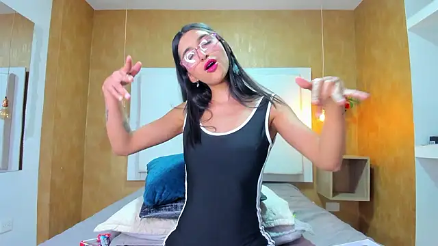 Milaspetite online show from 03/13/26, 09:54