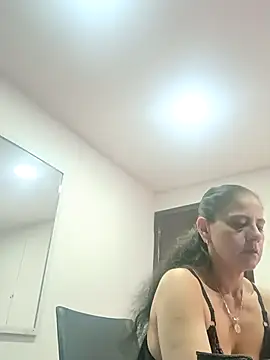 sasi luna online show from 10/27/25, 02:32