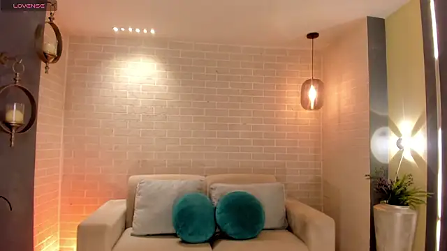 MiaFarrell  online show from 03/28/26, 11:10