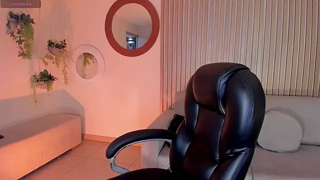 MiaFarrell  online show from 04/16/26, 06:41