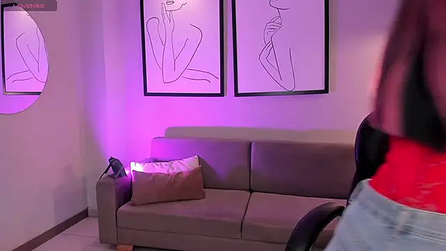 BellaCarteer  online show from 11/05/25, 01:00