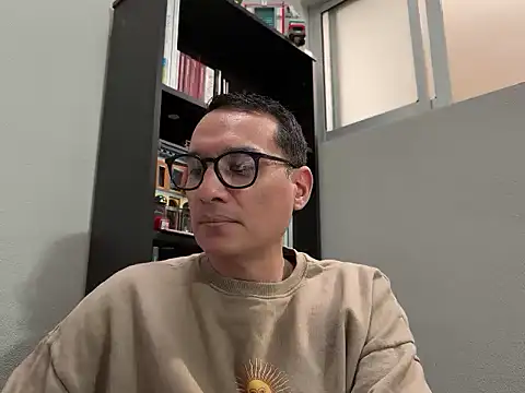 alex ruiz85 online show from 06/16/26, 10:12