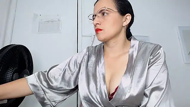 africa holmes online show from 02/02/25, 01:23