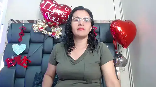 africa holmes online show from 02/13/25, 01:40