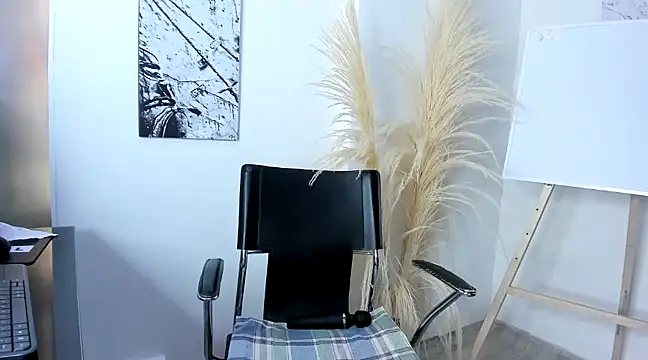 africa holmes online show from 02/27/25, 01:48