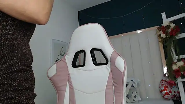 africa holmes online show from 03/14/25, 01:48