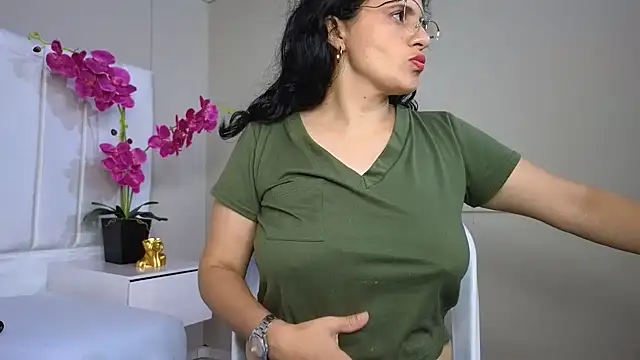 africa holmes online show from 03/16/25, 01:28