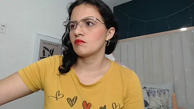 africa holmes online show from 03/21/25, 01:45