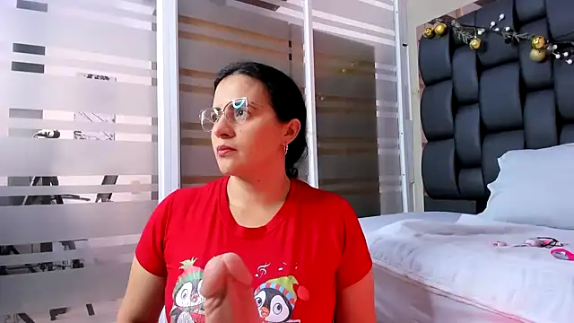 africa holmes online show from 03/29/26, 02:44