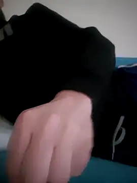 Snapshot of mertBy chatting on 01/11/25, 07:17 mertBy online show from 01/11/25, 07:17