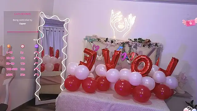 Snapshot of kittystart_tay chatting on 02/15/25, 01:31 kittystart tay online show from 02/15/25, 01:31