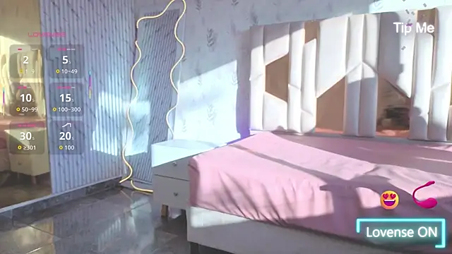 Snapshot of kittystart_tay chatting on 09/09/25, 11:54 kittystart tay online show from 09/09/25, 11:54