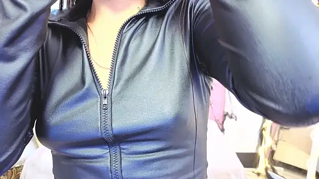 Snapshot of kittystart_tay chatting on 10/18/25, 11:44 kittystart tay online show from 10/18/25, 11:44