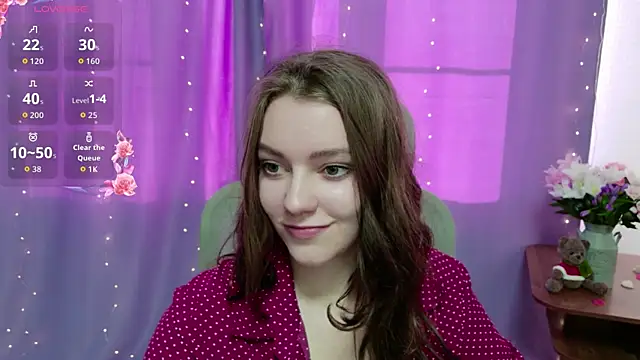 Lana  Cute  online show from 04/20/26, 02:31