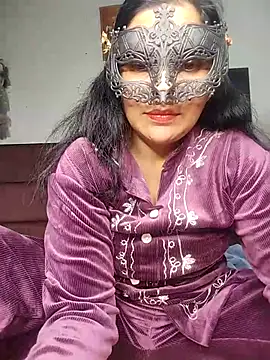 sexy bhabhi69 online show from 01/12/26, 04:56