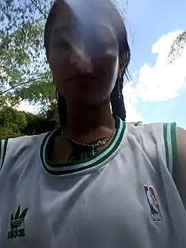 Snapshot of thamygomezz chatting on 09/10/25, 07:58 thamygomezz online show from 09/10/25, 07:58