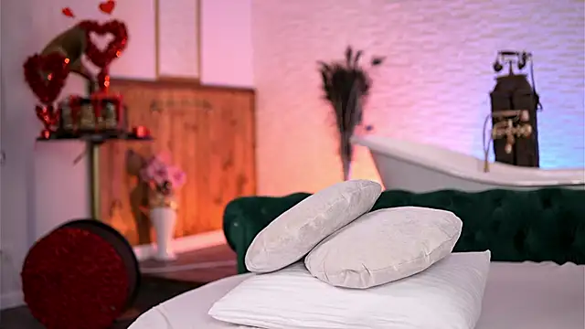 Jenna Day online show from 02/23/26, 08:22