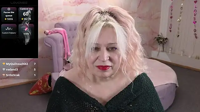 Snapshot of Penelope_Pinky chatting on 04/22/26, 10:50 Penelope Pinky online show from 04/22/26, 10:50