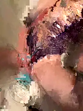 Snapshot of PrettiPluto chatting on 11/06/25, 12:22 PrettiPluto online show from 11/06/25, 12:22