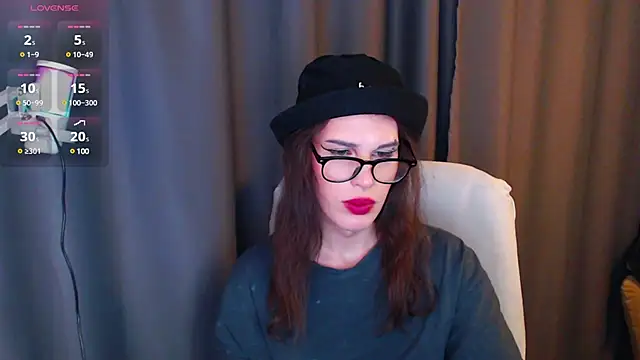 Snapshot of Cassie_Bae chatting on 02/28/25, 02:31 Cassie Bae online show from 02/28/25, 02:31