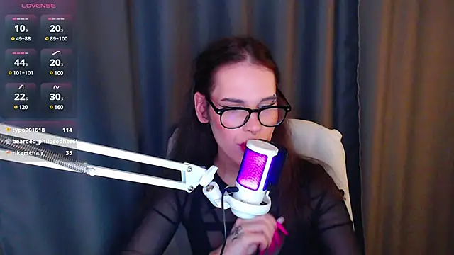 Snapshot of Cassie_Bae chatting on 03/04/25, 12:07 Cassie Bae online show from 03/04/25, 12:07