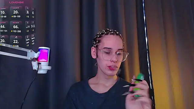 Snapshot of Cassie_Bae chatting on 03/22/25, 09:24 Cassie Bae online show from 03/22/25, 09:24