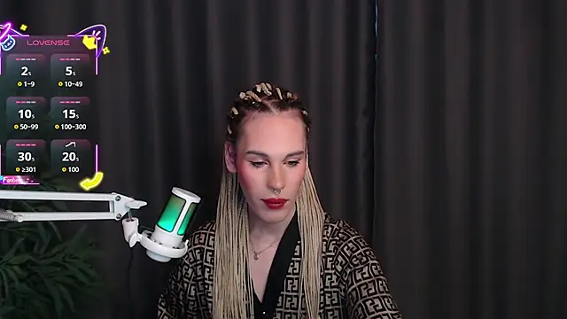 Cassie Bae online show from 12/18/25, 07:47